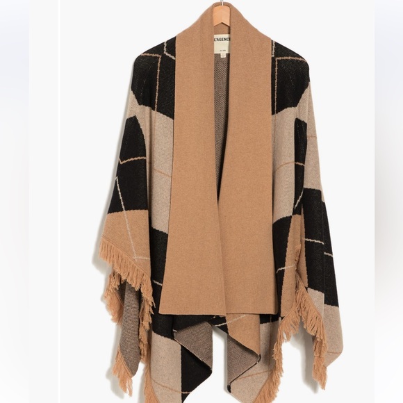 L'AGENCE Black and Tan Cape - Picture 3 of 5